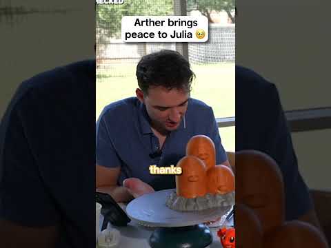 Arther brings peace to Julia 🥹